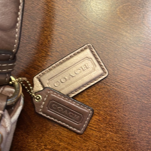 Coach Madison OP Art Maggie Handbag. Gold and Tan - Picture 16 of 16